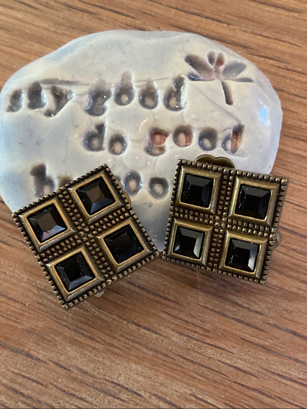 Myka Vintage Antique Brass Finish Black Stone Square Clip-On Earrings